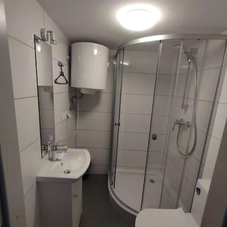 Mia Mia House Hostel *