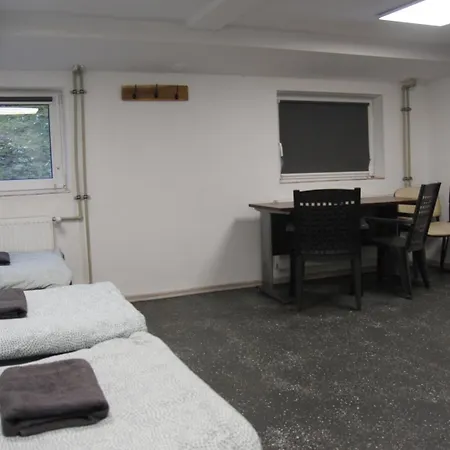 Mia Mia House Hostel Katoviçe