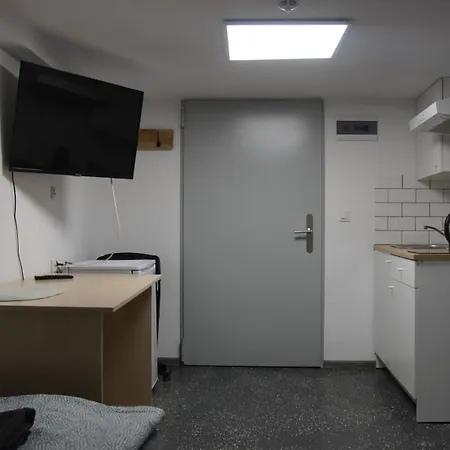 بيت شباب Mia Mia House