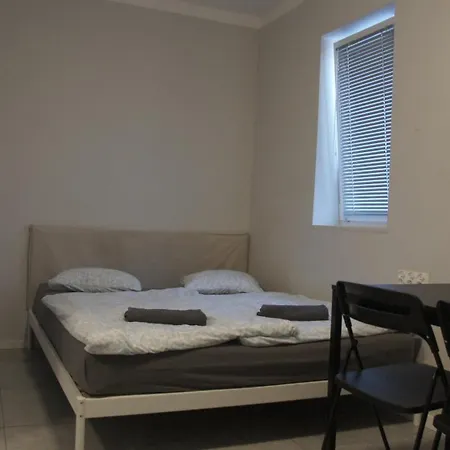 بيت شباب Mia Mia House