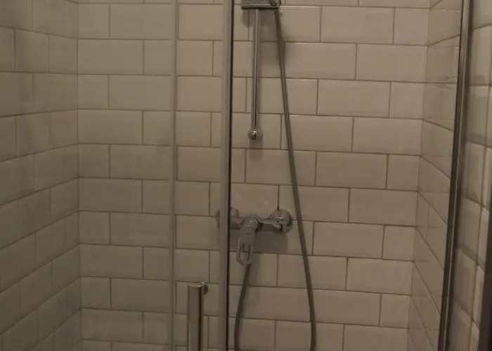 Mia Mia House Hostel *