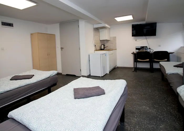 Mia Mia House Hostel *